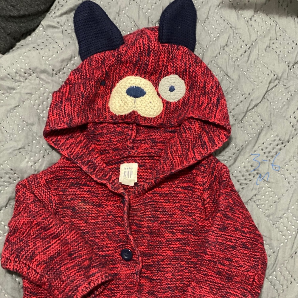 Gap puppy sweater